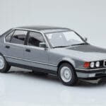 BMW Seria 7 E32 740i Argintiu MCG 1:18