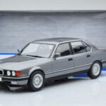 BMW Seria 7 E32 740i Argintiu MCG 1:18