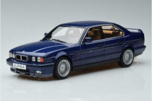 BMW Alpina B10 4.6 E34 Albastru MCG 1:18