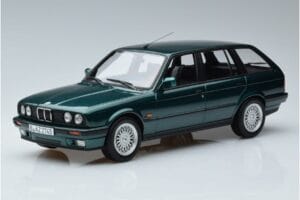 BMW 325i E30 Touring Verde Metalic Norev 1:18