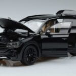 Volkswagen Volkswagen Touareg CR Negru FAW 1:18 1:18 Metal