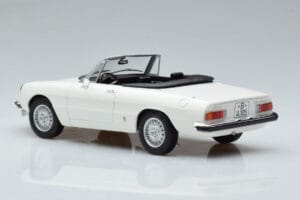 Alfa Romeo 2000 Spider Alb Norev 1:18 187882 Metal - imaginea 6 din 7