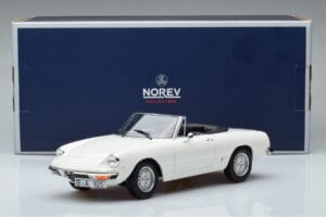 Alfa Romeo 2000 Spider Alb Norev 1:18 187882 Metal - imaginea 7 din 7