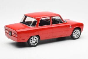 Alfa Romeo Giulia Nuova Super Roșu Custom Wheels MCG 1:18 MCG18333 Metal - imaginea 2 din 6