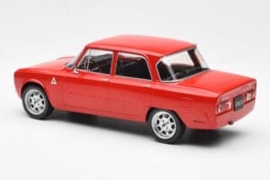 Alfa Romeo Giulia Nuova Super Roșu Custom Wheels MCG 1:18 MCG18333 Metal - imaginea 5 din 6