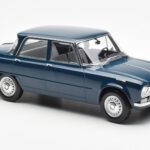 Alfa Romeo Giulia TI Albastru Petrol Norev 1:18 - image 4 of 6