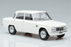 Alfa Romeo Giulia Ti Super Norev 1:18 187970 Metal - imaginea 4 din 6