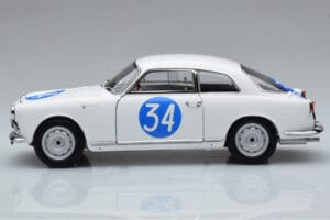 Alfa Romeo Giulietta SV #34 Targa Florio 1960 Kyosho 1:18 08957C Metal - imaginea 4 din 9
