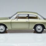 Alfa Romeo GTV 2000 Verde Ediție Limitată Norev 1:18 187913 Metal - image 4 of 7