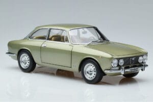 Alfa Romeo GTV 2000 Verde Ediție Limitată Norev 1:18 187913 Metal - imaginea 5 din 7