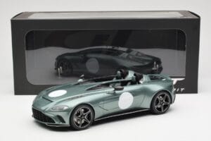 Aston Martin V12 Speedster Verde Metallic GT Spirit 1:18 GT906 Rășină - imaginea 6 din 6