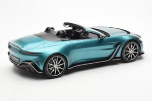 Aston Martin V12 Vantage Roadster Tayos Turcoaz Verde GT Spirit 1:18 GT445 Rășină - imaginea 2 din 6
