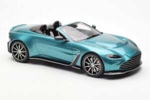 Aston Martin V12 Vantage Roadster Tayos Turcoaz Verde GT Spirit 1:18 GT445 Rășină - imaginea 4 din 6