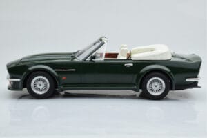 Aston Martin V8 Vantage Volante Verde GT Spirit 1:18 ZM091 Rășină - imaginea 3 din 6