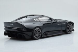Aston Martin Victor Negru GT Spirit 1:18 GT428 Rășină - imaginea 2 din 6