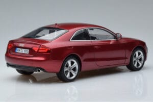 Audi A5 B8 Roșu Granat Norev 1:18 188352 Metal - imaginea 3 din 7