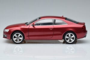 Audi A5 B8 Roșu Granat Norev 1:18 188352 Metal - imaginea 4 din 7