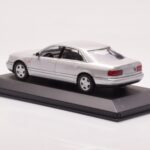 Audi A8 D2 Argintiu Minichamps 1:43 - image 3 of 4