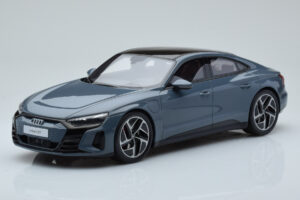 Audi E-Tron GT Gri GT Spirit 1:18