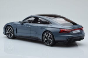 Audi E-Tron GT Gri GT Spirit 1:18 GT393 Rășină - imaginea 5 din 6