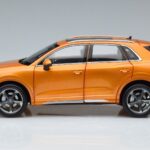 Audi Q3 F3 Portocaliu FAW 1:18 05730Q32019 Metal - image 4 of 7