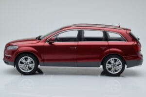 Audi Q7 4L Roșu Granat Kyosho 1:18 09222R Metal - imaginea 4 din 8