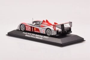 Audi R10 TDI LMP1 #2 F. Biela / E. Pirro / M. Werner 12 Hours of Sebring 2007 Minichamps 1:43 5020700233 Metal - imaginea 3 din 4
