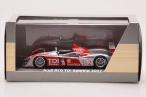 Audi R10 TDI LMP1 #2 F. Biela / E. Pirro / M. Werner 12 Hours of Sebring 2007 Minichamps 1:43 5020700233 Metal - imaginea 4 din 4