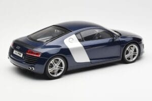 Audi R8 4.2 FSI V8 Albastru Kyosho 1:18 09213BL Metal - imaginea 3 din 8