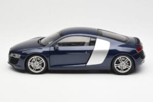 Audi R8 4.2 FSI V8 Albastru Kyosho 1:18 09213BL Metal - imaginea 4 din 8