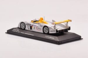 Audi R8 Infineon #2 L. Aiello / R. Capello / Pescatori 2nd Place 24 Hours of Le Mans 2001 Minichamps 1:43 400011202 Metal - imaginea 3 din 4