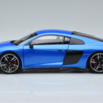 Audi R8 Performance Albastru Kengfai 1:18 - image 5 of 10