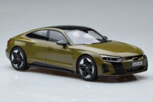 Audi RS E-Tron GT Măsliniu Norev 1:18 188380 Metal - imaginea 4 din 6