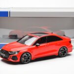 Audi RS3 8Y Sedan Roșu MCG 1:18 - image 6 of 6