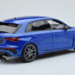Audi RS3 8Y Sportback Performance Edition Nagaro Albastru GT Spirit 1:18 - image 2 of 5