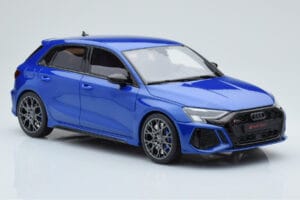 Audi RS3 8Y Sportback Performance Edition Nagaro Albastru GT Spirit 1:18 GT884 Rășină - imaginea 3 din 5