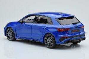 Audi RS3 8Y Sportback Performance Edition Nagaro Albastru GT Spirit 1:18 GT884 Rășină - imaginea 4 din 5