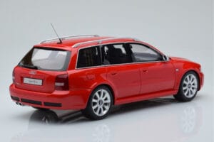 Audi RS4 B5 Avant Roșu Otto 1:18 OT1026B Rășină - imaginea 2 din 6