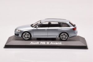 Audi RS6 C6 Monza Argintiu Minichamps 1:43 5010710213