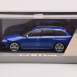 Audi RS6 C6 Sepang Albastru Minichamps 1:43 - image 4 of 4