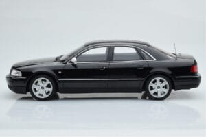 Audi S8 D2 Negru Otto 1:18 OT082 Rășină - imaginea 3 din 6