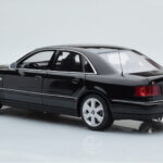 Audi S8 D2 Negru Otto 1:18 - image 5 of 6