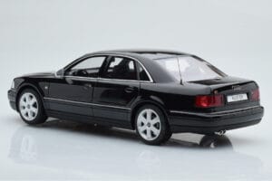 Audi S8 D2 Negru Otto 1:18 OT082 Rășină - imaginea 5 din 6