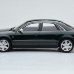 Audi S8 D2 Verde Otto 1:18 - image 3 of 6