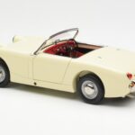 Austin-Healey Sprite Mk I Open Old English Alb Kyosho 1:18 08953EW - image 7 of 8
