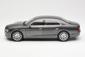 Bentley Flying Spur W12 Granite Gri Kyosho 1:18 08891GN Metal - imaginea 4 din 8