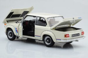 BMW 2002 Turbo Alb Kyosho 1:18 08544W Metal - imaginea 3 din 8