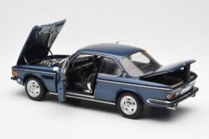 BMW 3.0 CSi E9 Albastru Metalizat AUTOart 1:18 70672 Metal - imaginea 5 din 8