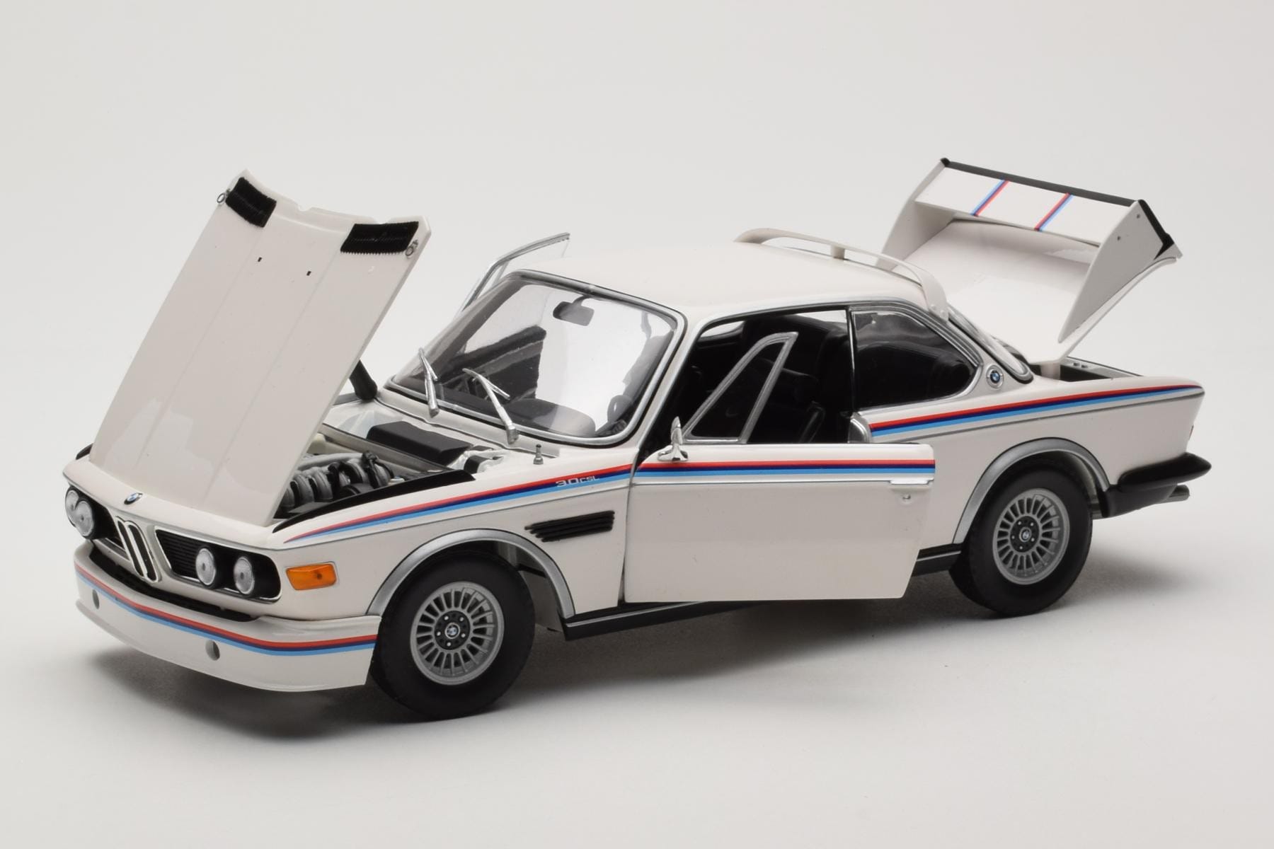 BMW 3.0 CSL E9 Alb Heritage Edition Minichamps 1:18 80432411550 Metal - imaginea 2 din 8