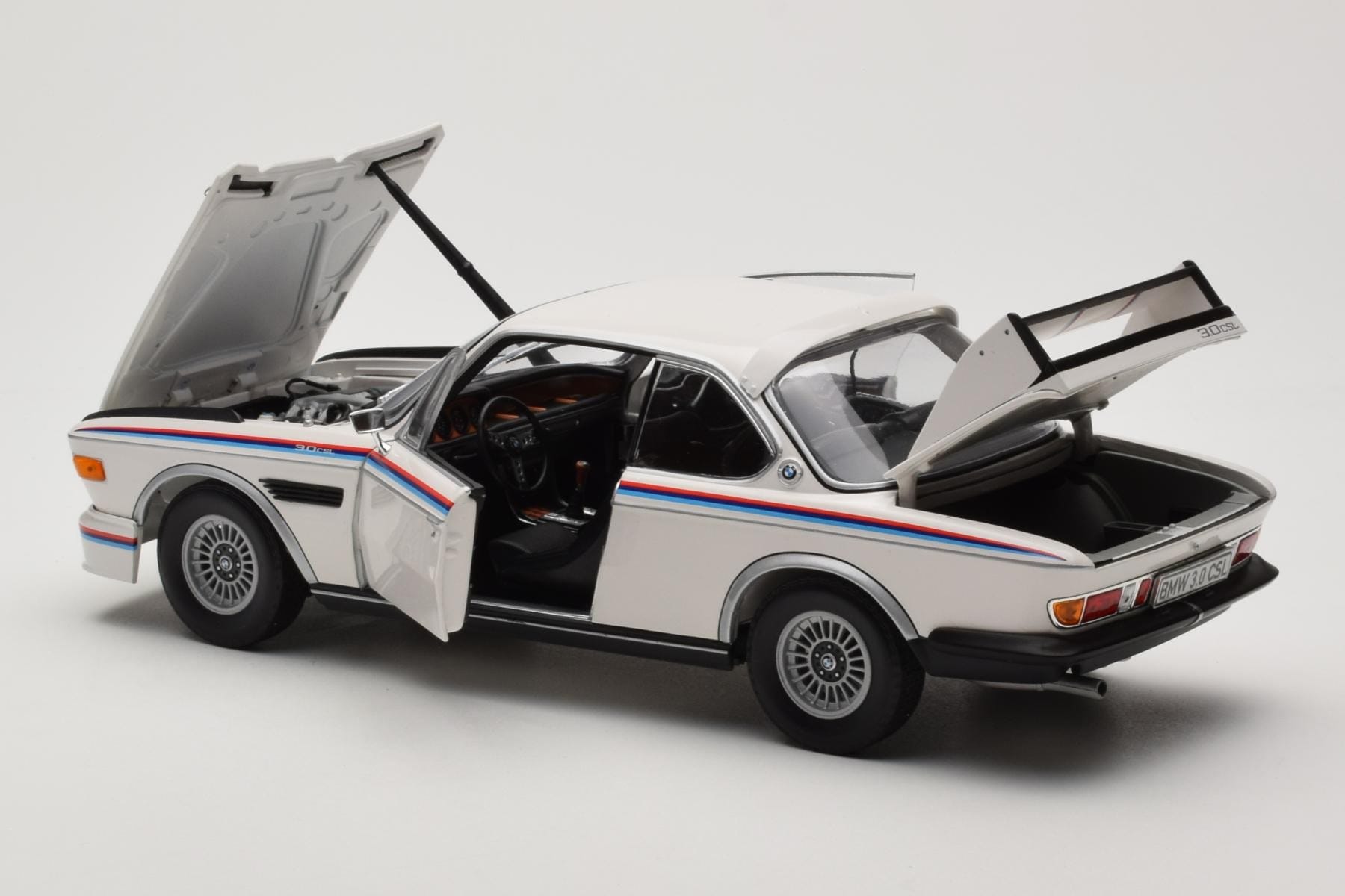 BMW 3.0 CSL E9 Alb Heritage Edition Minichamps 1:18 80432411550 Metal - imaginea 5 din 8